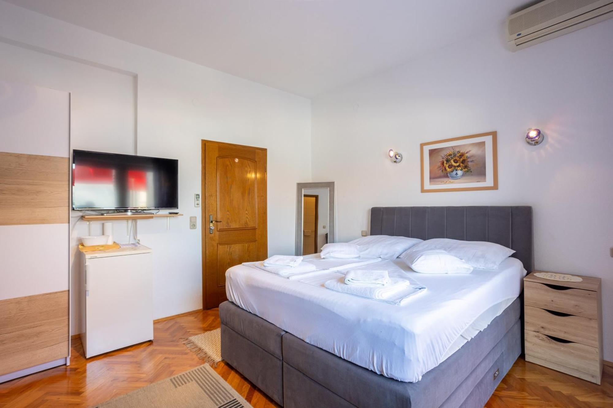 Villa Marina Okrug Gornji Habitación foto