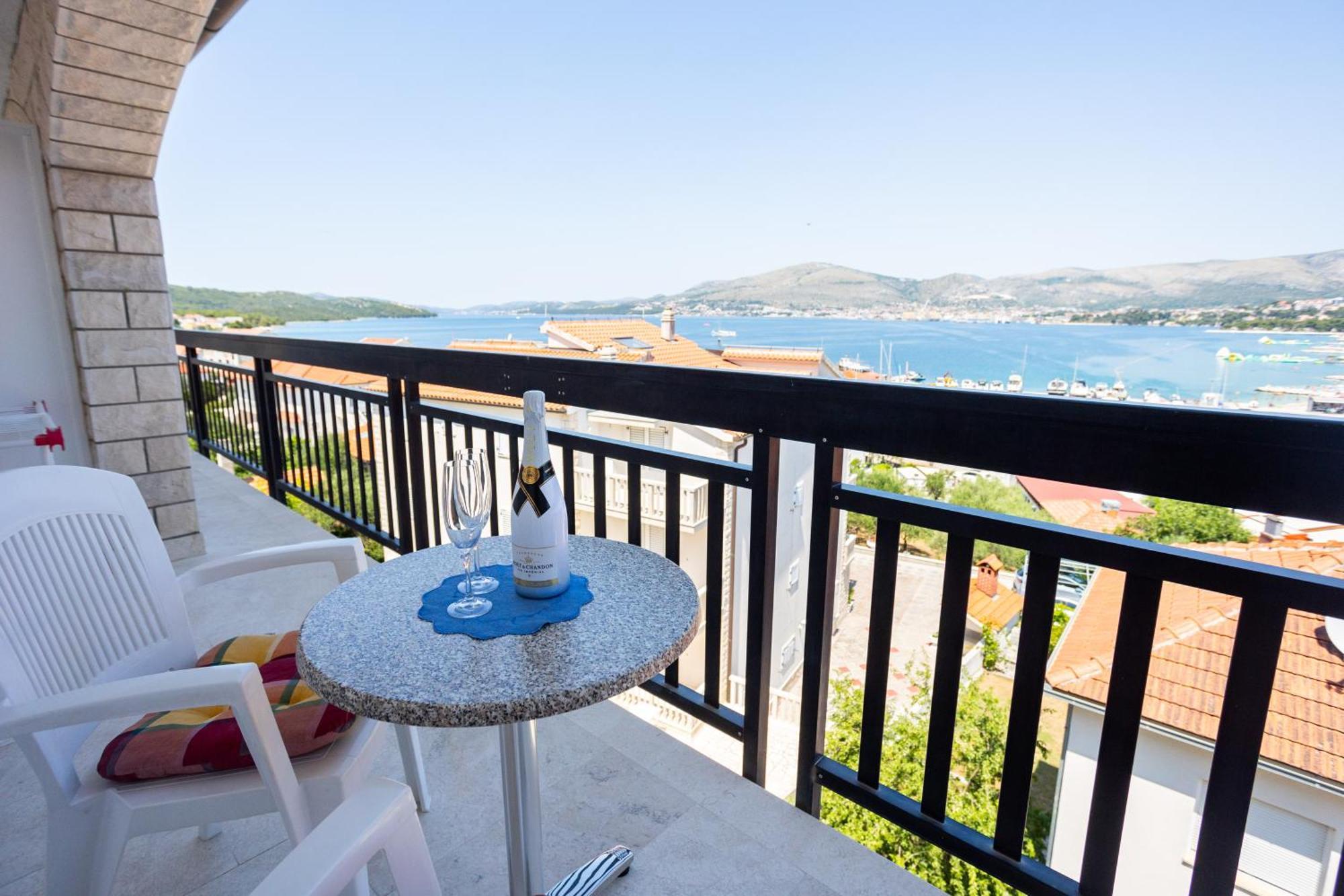 Villa Marina Okrug Gornji Habitación foto